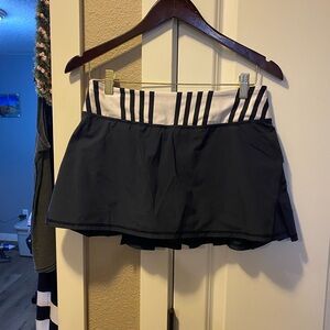 Ruffleback Tennis Skirt Navy/White size 6R